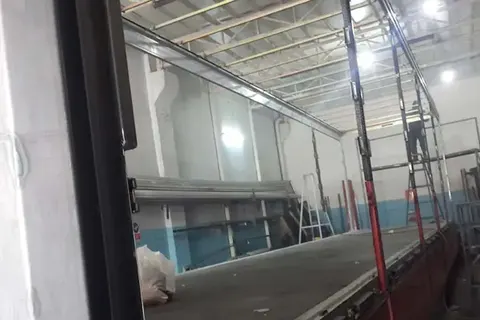 Fabrika tadilat alanındaki dorse · 13