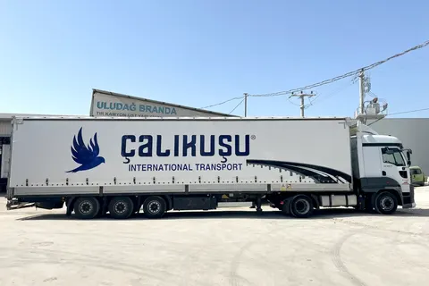 Branda kaplı dorsenin dış görünümü · 6