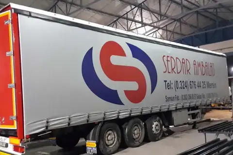 Kayar perde brandalı kamyonun dış görünümü · 71