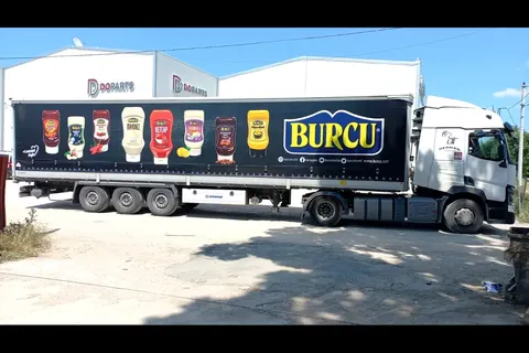 Kayar perde brandalı kamyonun dış görünümü · 13