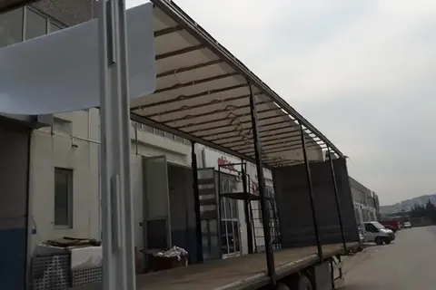 Fabrika tadilat alanındaki dorse · 5