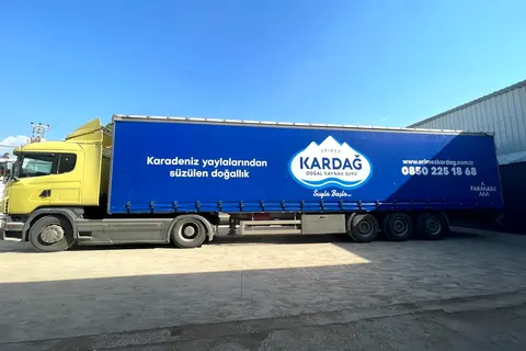Branda kaplı dorsenin dış görünümü · 15