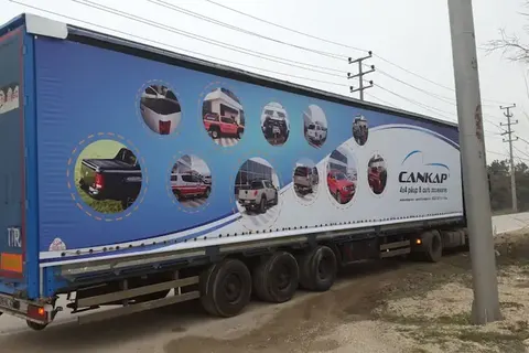 Kayar perde brandalı kamyonun dış görünümü · 49