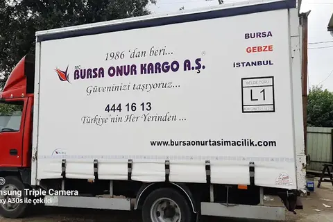 Kayar perde brandalı kamyonun dış görünümü · 86
