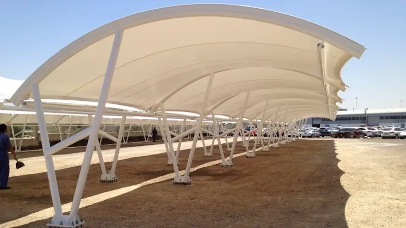 Açık alandaki branda otopark gölgeliği